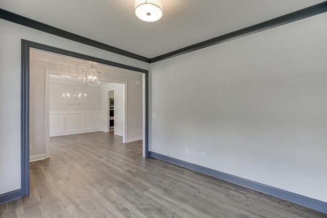 Building Photo - 5580 Suwanee Dam Rd