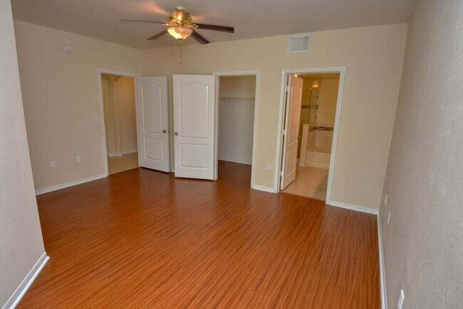 Building Photo - 110 SW Peacock Blvd