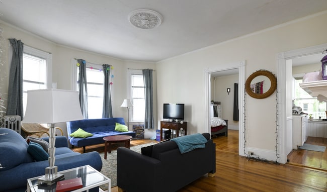 Building Photo - 10 Trowbridge St