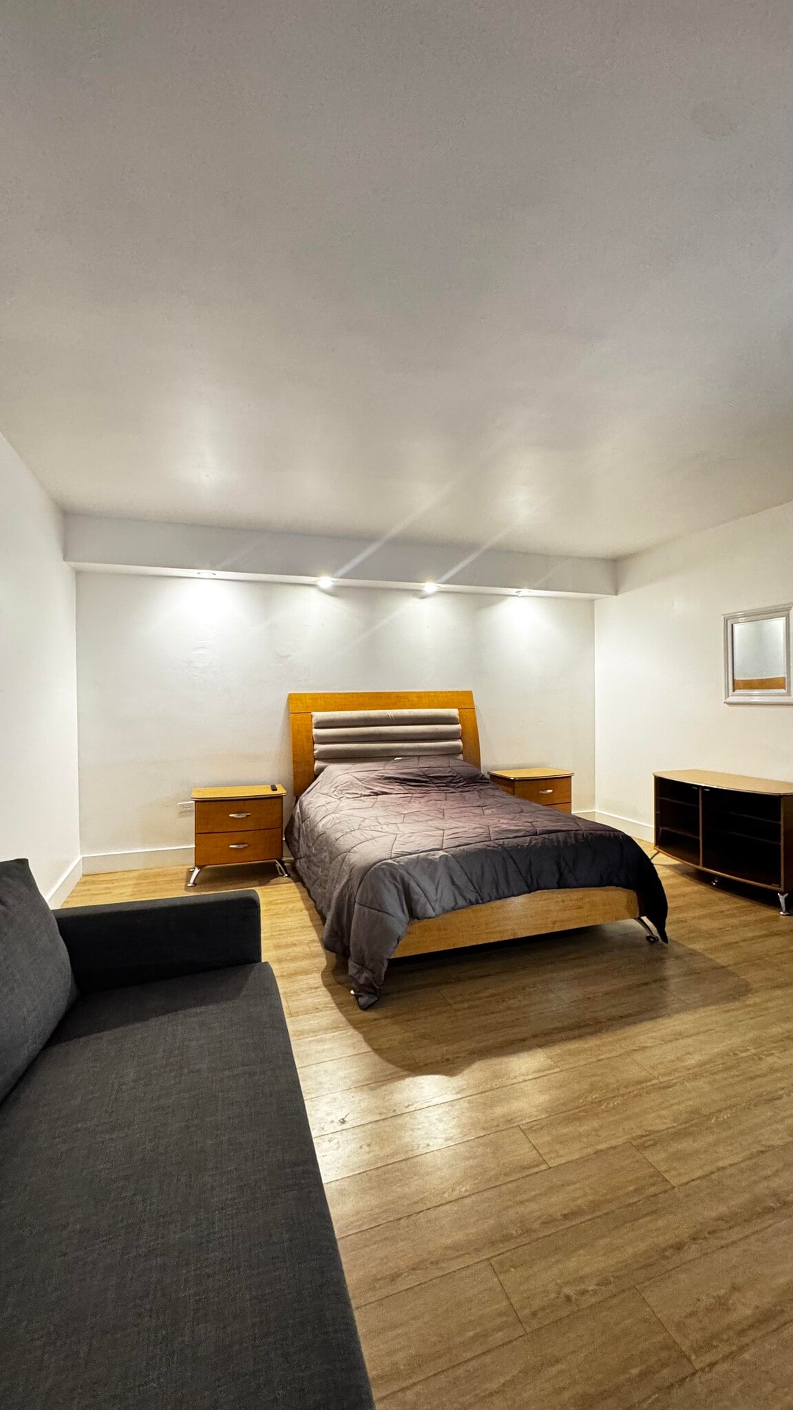 Building Photo - 999 Brickell Bay Dr