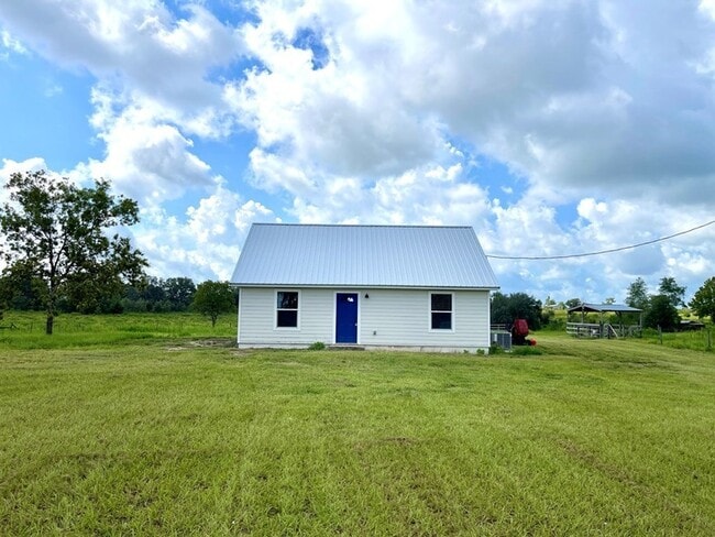 Building Photo - 11490 NE 30th St