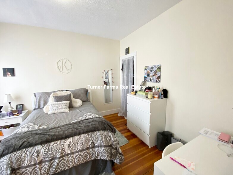 Building Photo - 34 Darling St