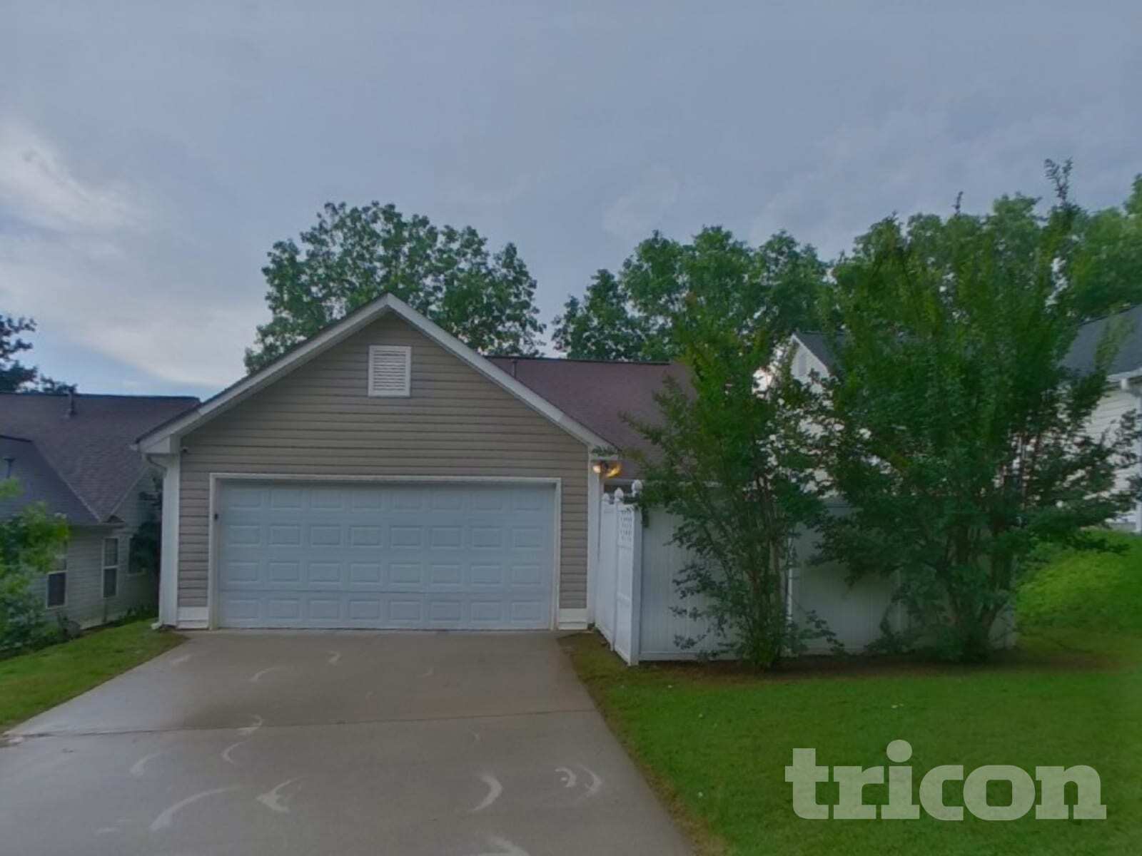 Building Photo - 628 Fairgreen Trail