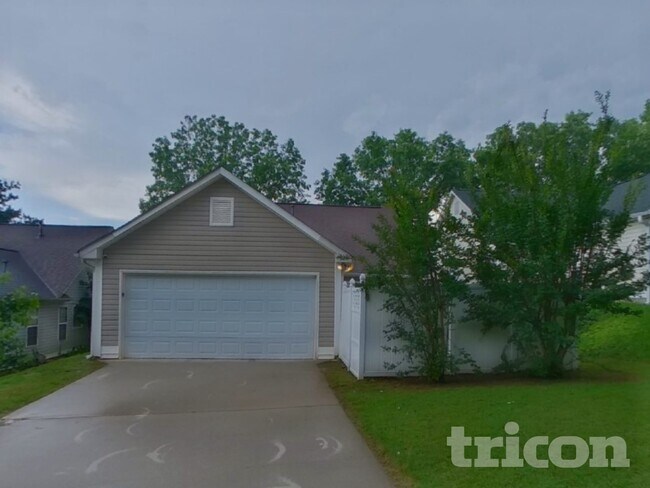 Building Photo - 628 Fairgreen Trail