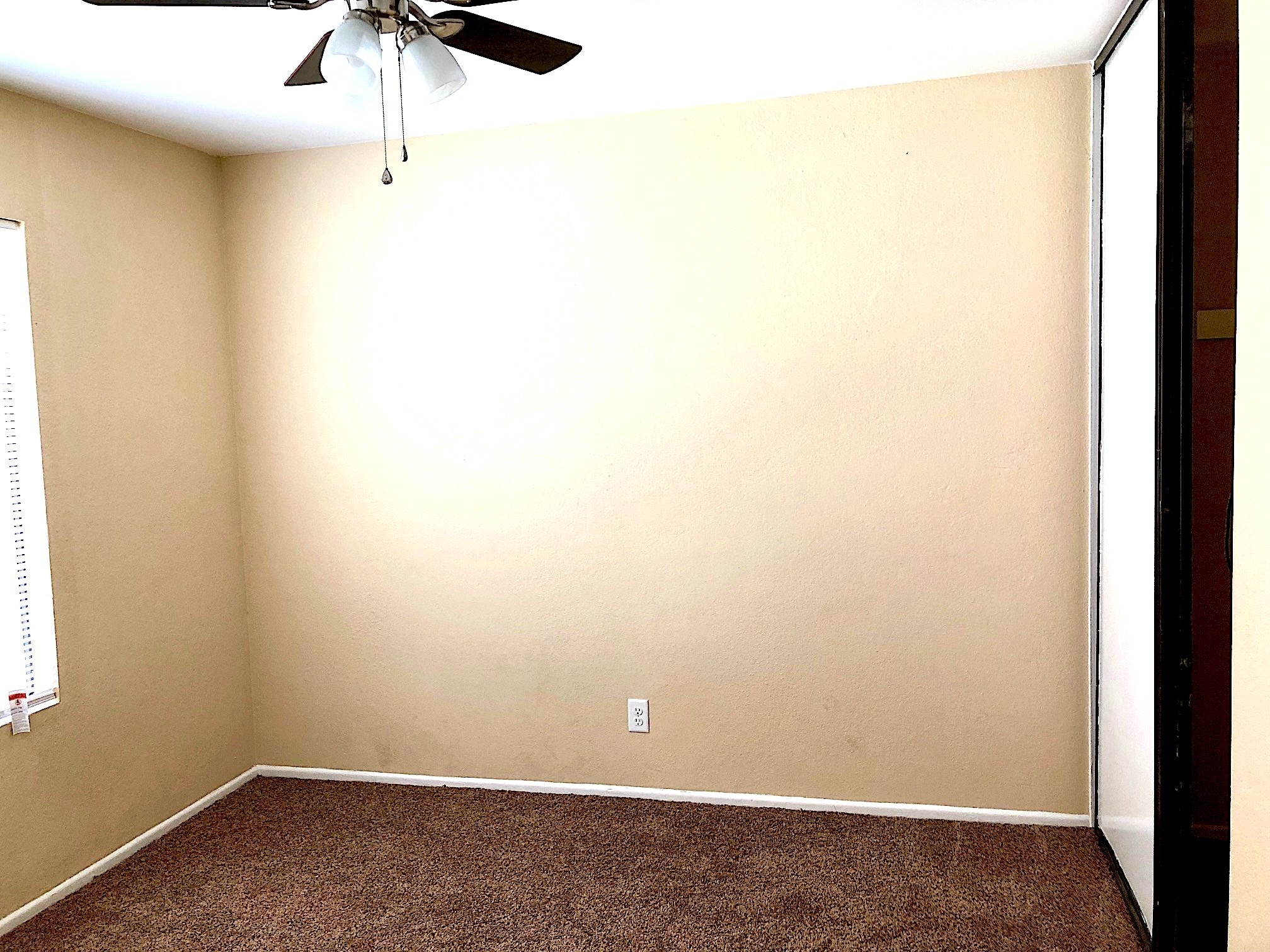 Building Photo - 38343 5th Pl W