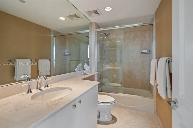 Building Photo - 791 Crandon Blvd