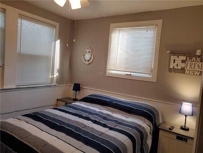 Building Photo - 7594 2nd St