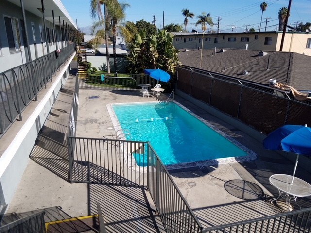 Building Photo - Santa Ana Apartments
