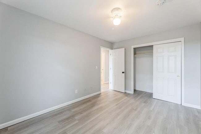 Building Photo - 260 Randolph Ave