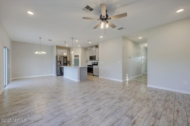 Building Photo - 13623 Holsinger Blvd