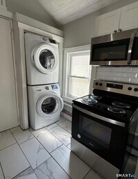 Building Photo - 16 Vine St