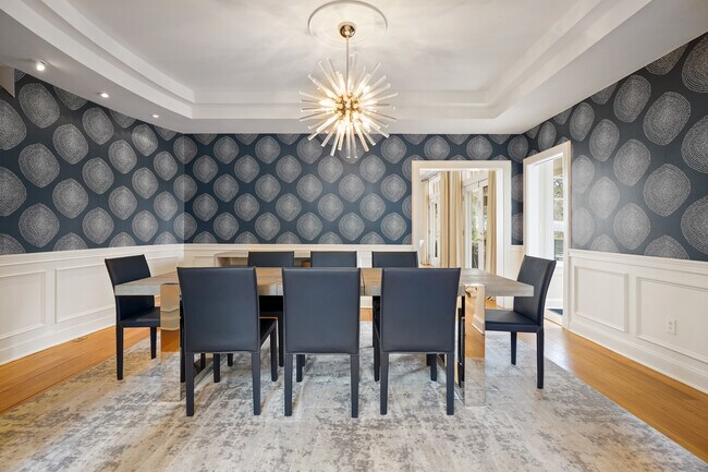 Building Photo - 556 Riversville Rd