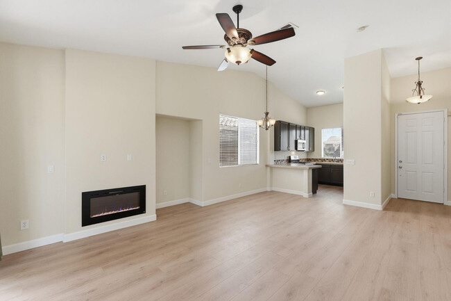 Building Photo - 6844 W Harrison St