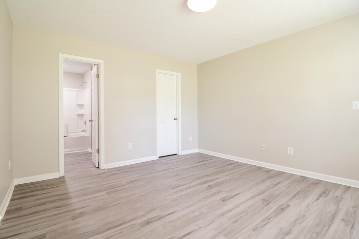 Building Photo - 2 Cattle Ct