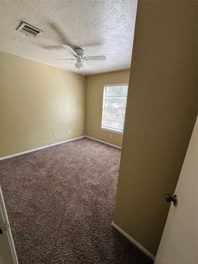 Building Photo - 7719 Springville Dr
