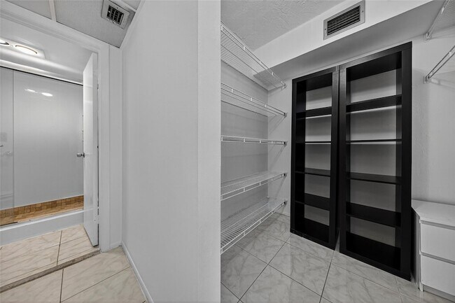 Building Photo - 7300 NW 17th St