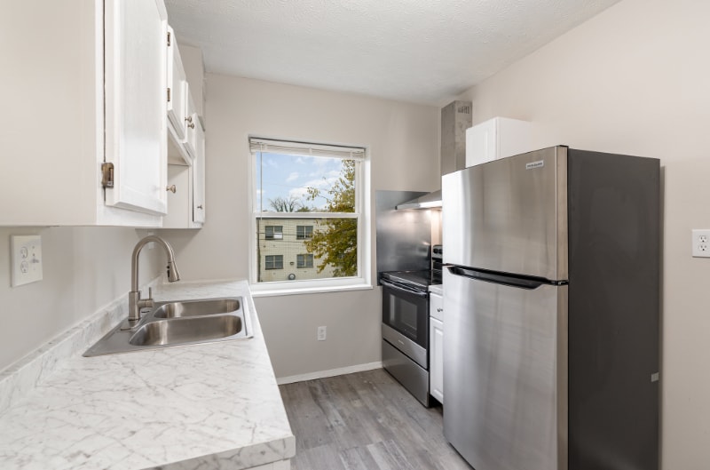 Building Photo - 566 Glenwood Ave