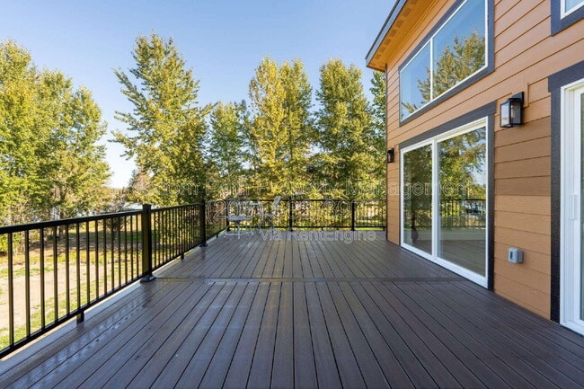 Building Photo - 925 Comeback Bay Ln