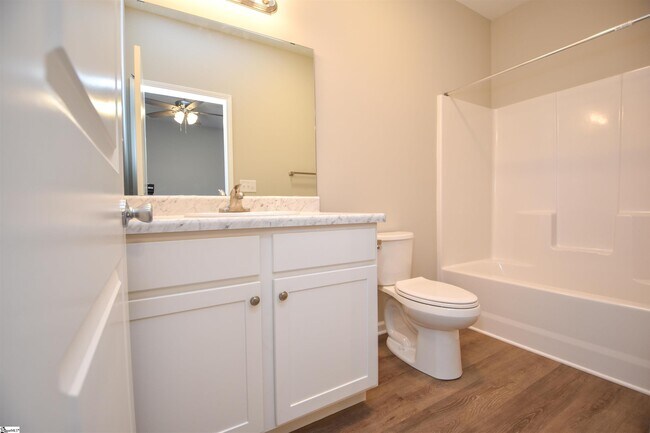 Building Photo - 105 Cunningham Rd