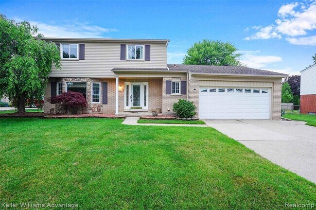 Primary Photo - 36884 Margareta St