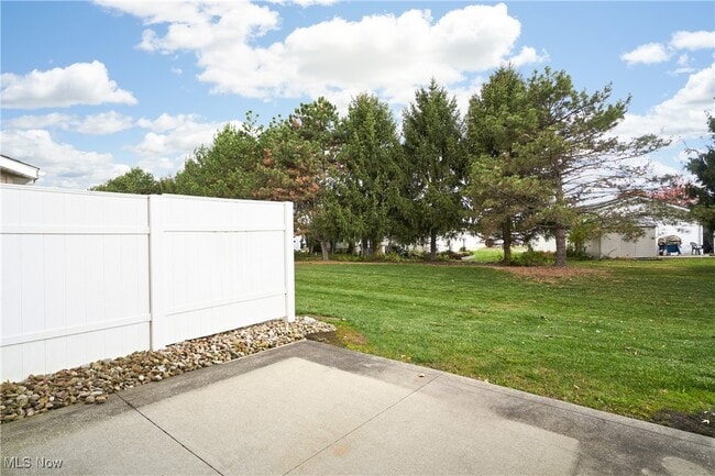 Building Photo - 1747 Blase Nemeth Rd