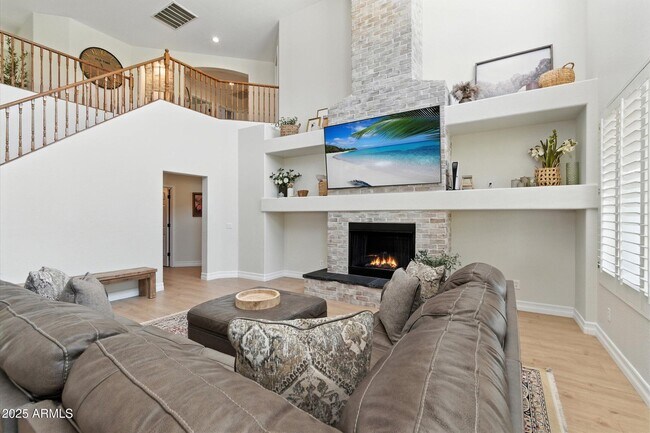 Building Photo - 1568 E Canyon Way