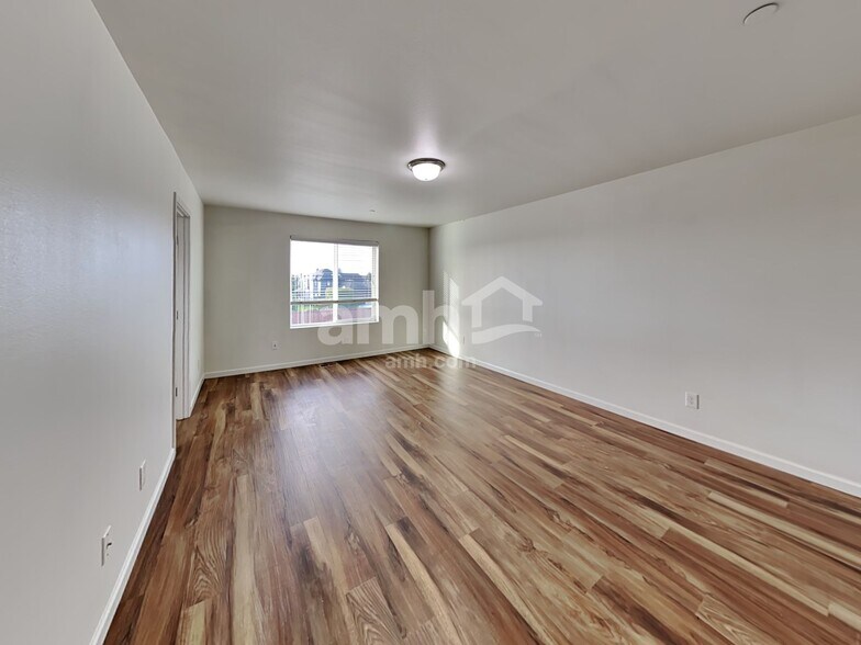 Building Photo - 2753 Justice Pl