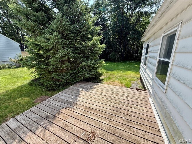 Building Photo - 116 Chestnut Hill Dr