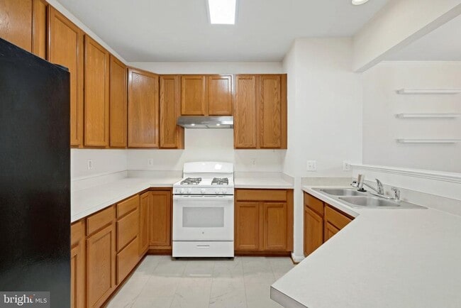 Building Photo - 103 Whiskey Creek Cir