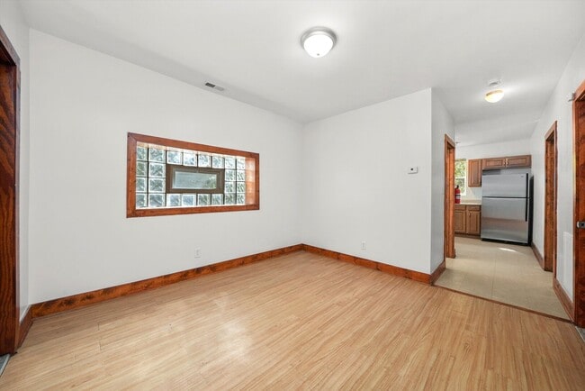 Building Photo - 6540 S Vernon Ave