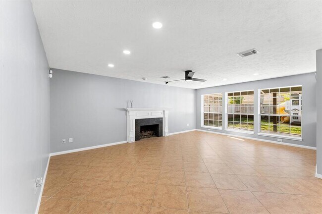 Building Photo - 4103 Waterstone St