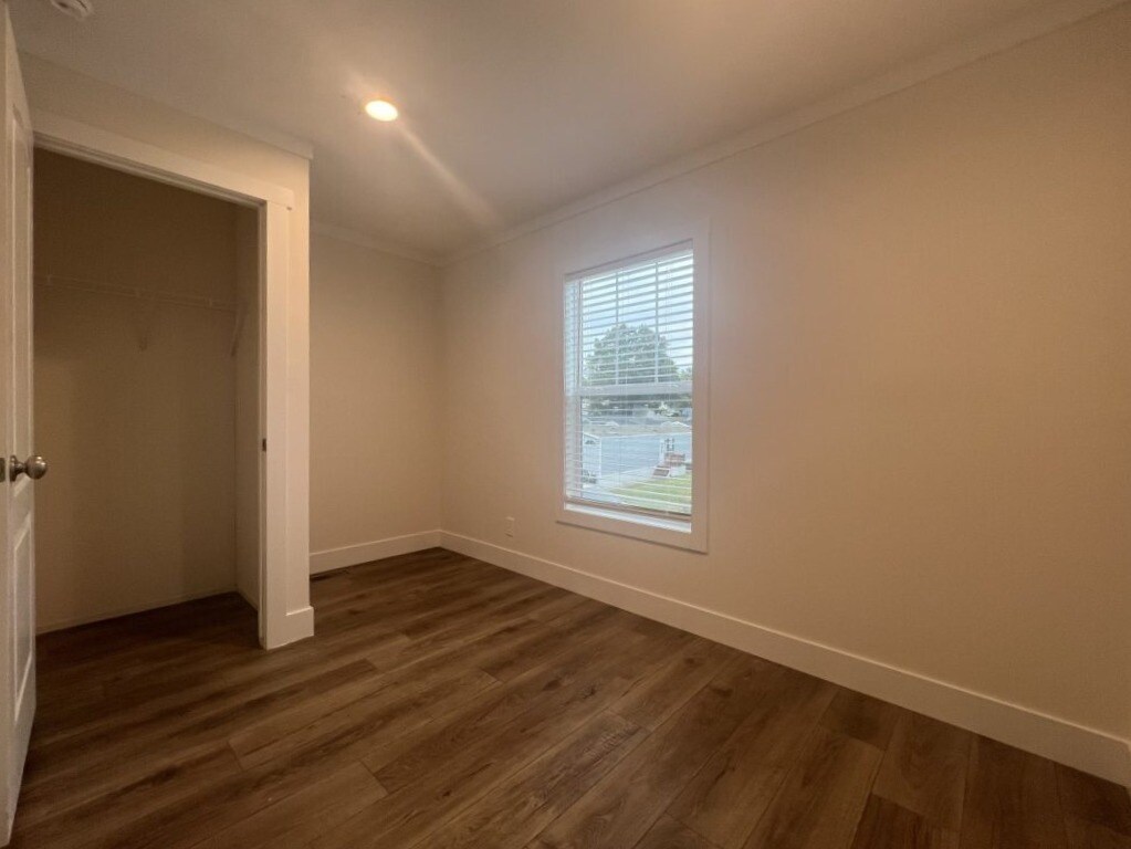 Building Photo - 55 Sugar Maple Dr