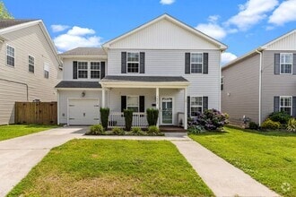 Building Photo - Beachside Living Just in Time for Summer!