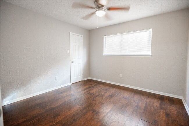 Building Photo - 13314 Ravensway Dr