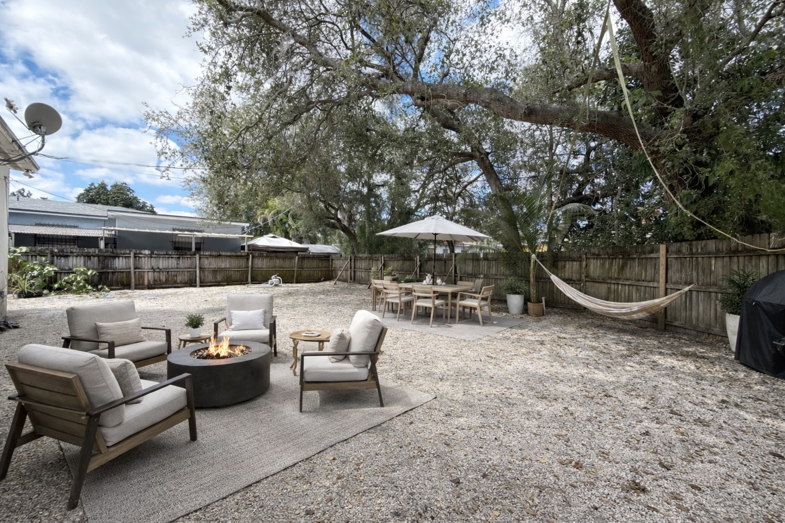 Building Photo - 911 NW 57th St