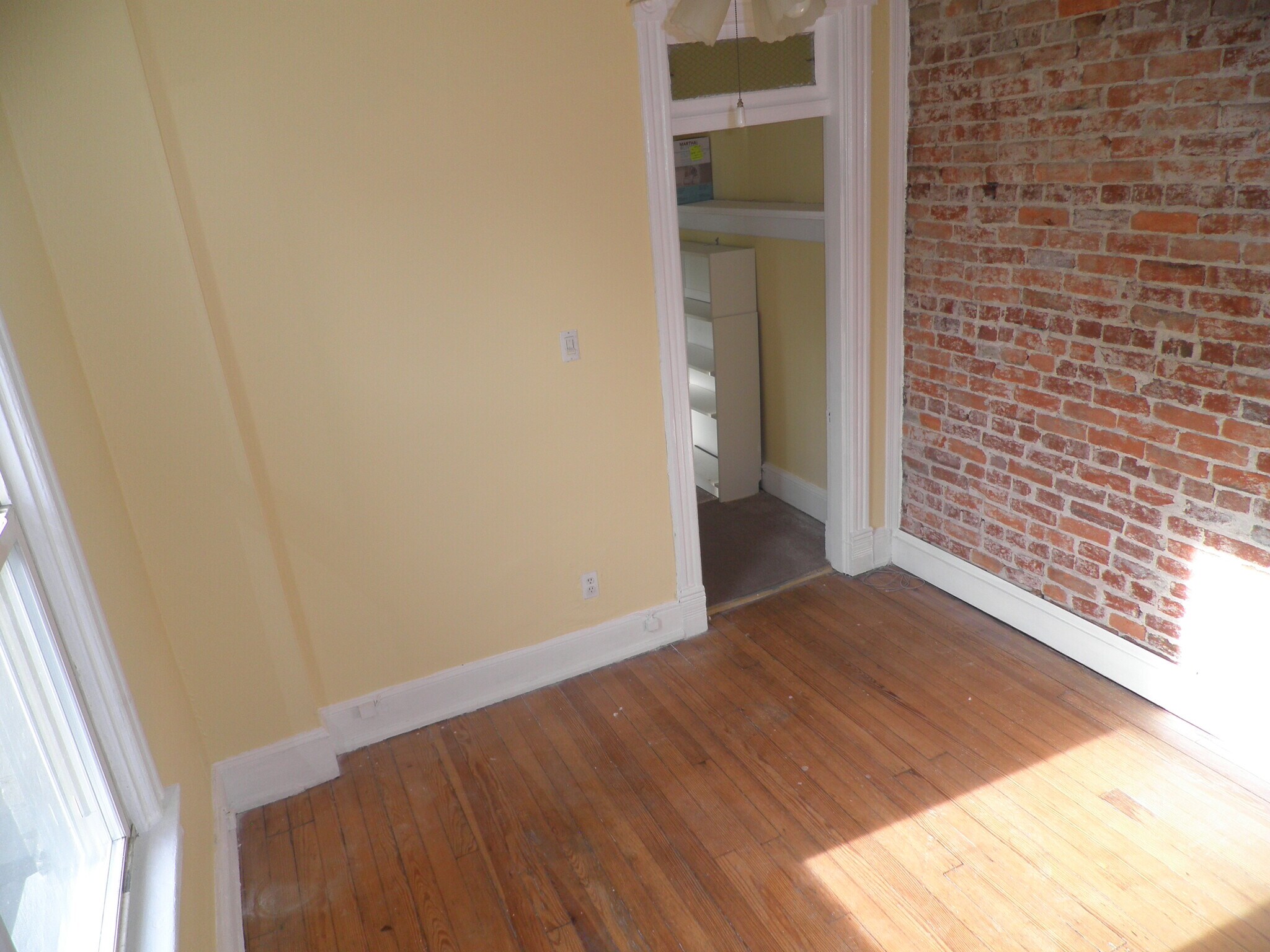 Building Photo - 309 Constitution Ave NE