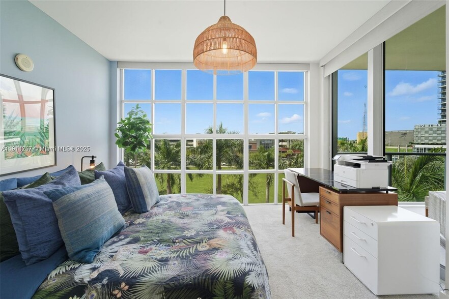 Building Photo - 3451 NE 1st Ave