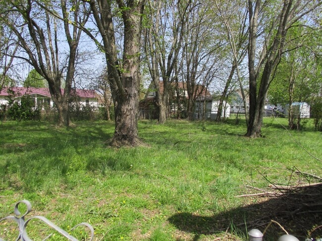 Building Photo - 136 New Gritton Ave