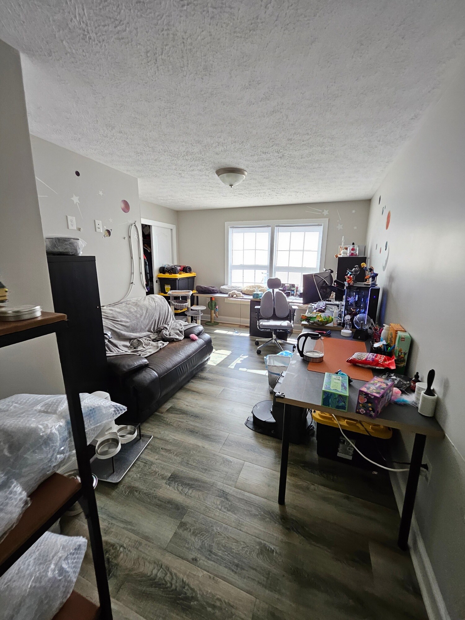 Building Photo - 315 Twisted Oak Dr NW