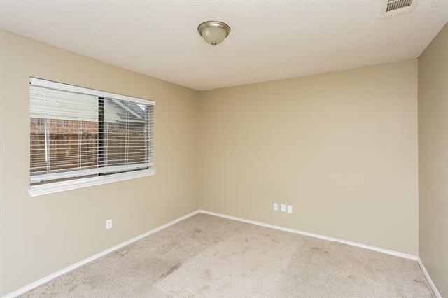 Building Photo - 4902 Waxwing Dr