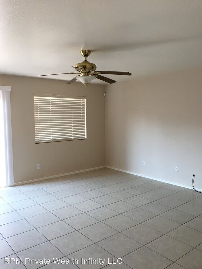 Building Photo - 4 br, 3 bath House - 21826 W. Sonora Street