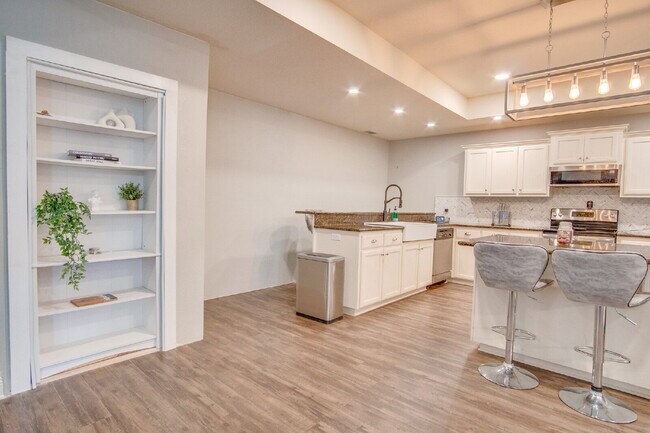 Building Photo - Milton 4BR Pool Home with Office, Vaulted Ceilings, Screened Saltwater Pool & 2-Car Garage
