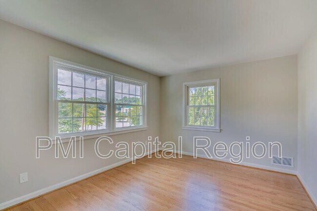 Building Photo - 7021 Whittier Blvd