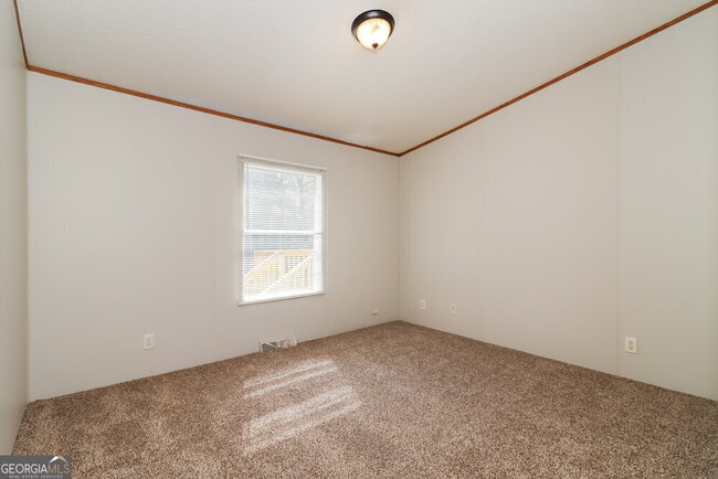 Building Photo - 471 Dallas St
