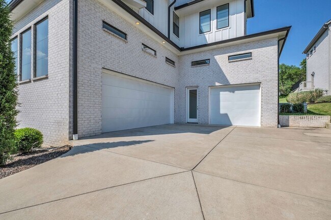 Building Photo - 6409 HIgh Top Ct