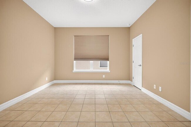 Building Photo - 1374 Lexington Ave