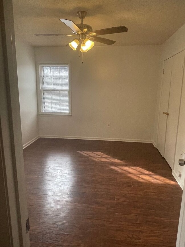 Building Photo - 7400 Lea Wood Ln