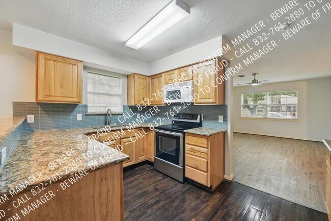 Building Photo - 506 E Alexander Ln