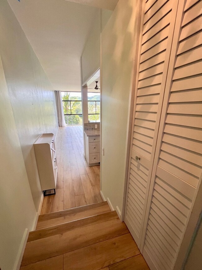 Building Photo - 1030 Aoloa Pl