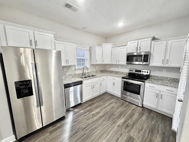 Building Photo - 11 Katie Ln